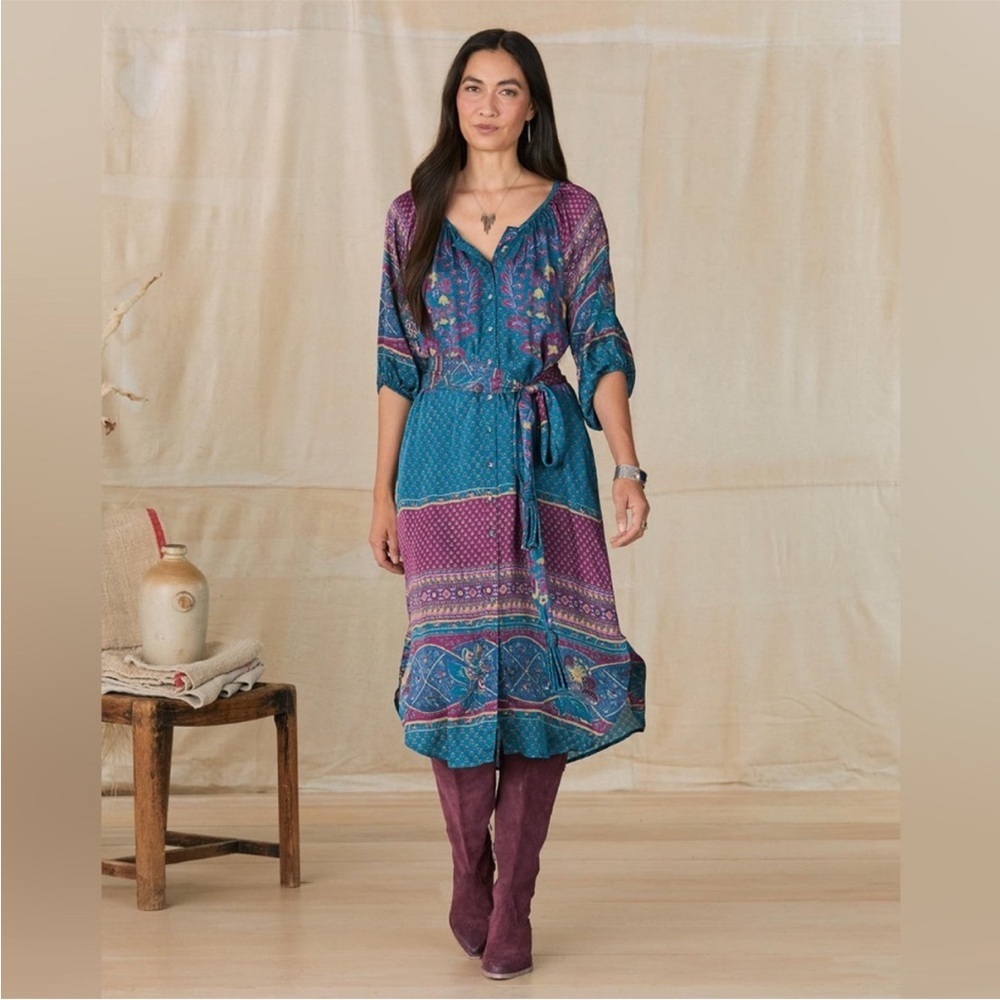 Sundance La Villette Dress
108390 / M / Pacific